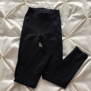 Black original seem less Lululemon leggings